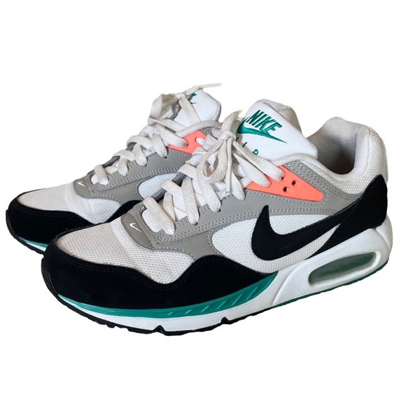 Nike Air Sneakers - Picture 3 of 7